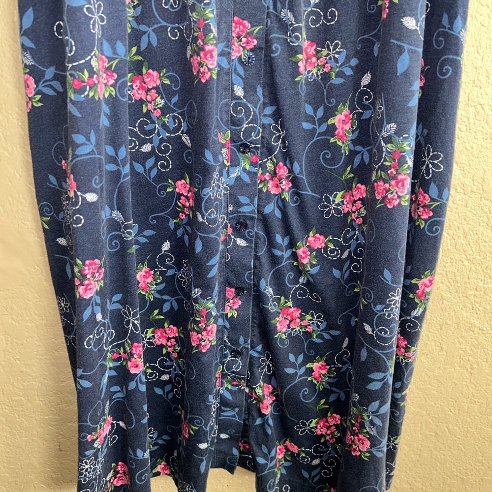 Floral Nightgown in Blue and Pink - Picture 3 of 10